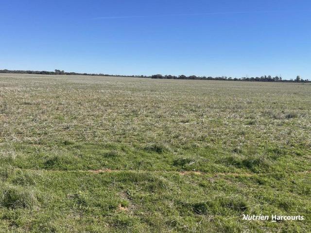 Cottage for sale in Cleary, Western Australia