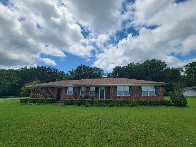 House for sale in Hawkinsville