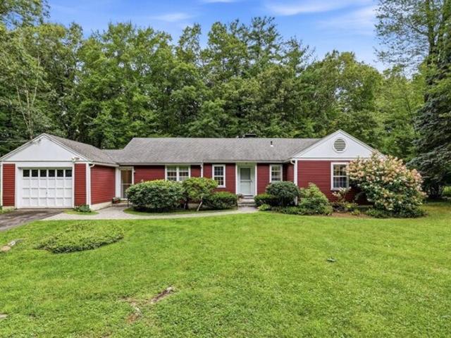 House for sale in East Amherst, Amherst
