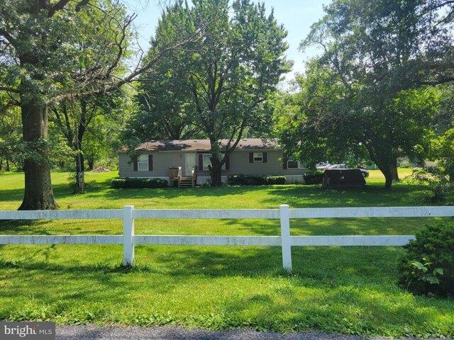 House for sale in Elverson