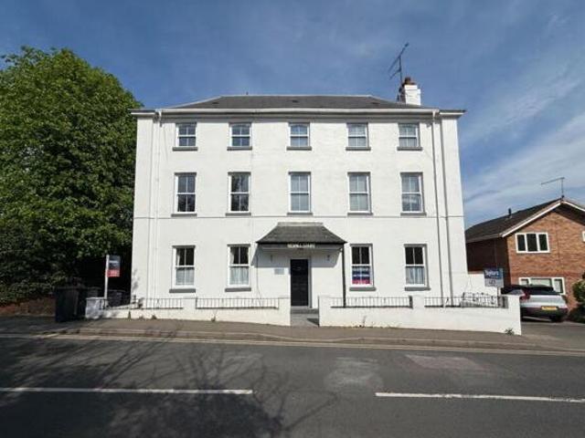 House for sale in Stourbridge, West Midlands