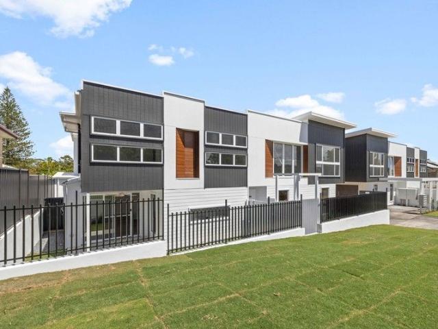 Townhouse for sale in Cleveland, Queensland