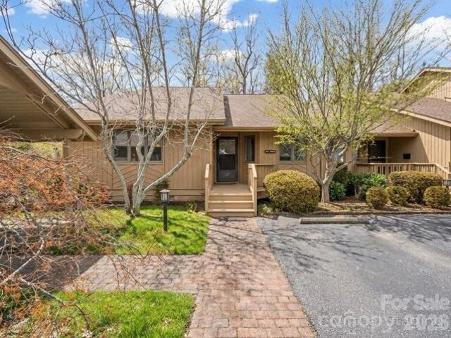 Condo for sale in Hendersonville, North Carolina