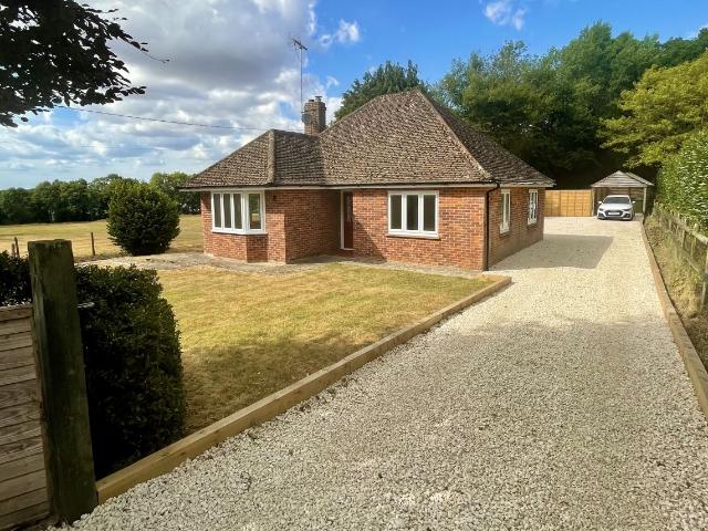 House for rent in Ashmore Green, West Berkshire