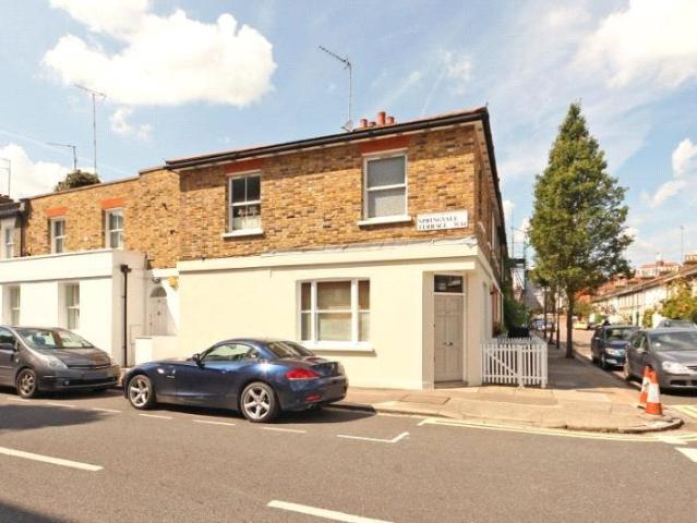 Apartment for rent in Brook Green, Greater London