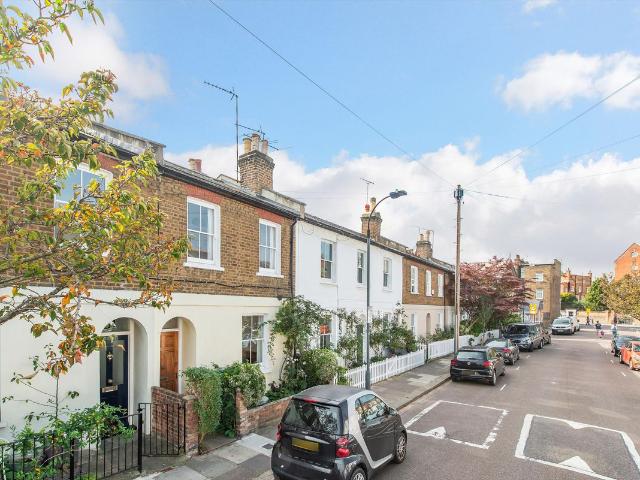 House for rent in London Borough of Hammersmith and Fulham, Greater London
