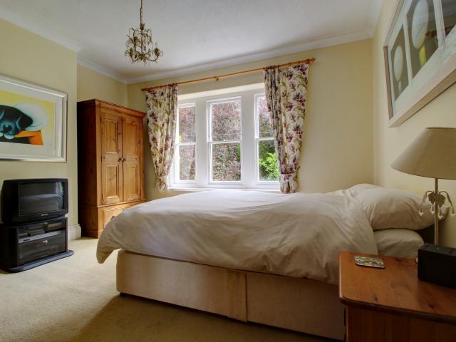 Apartment for rent in Brook Green, Greater London