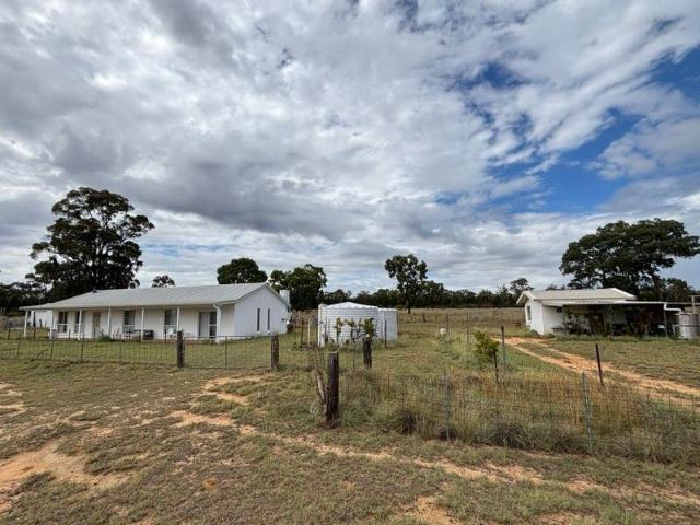 Cottage for sale in Rocky Glen, New South Wales