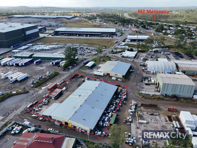 Warehouse for rent in Toombul, Queensland