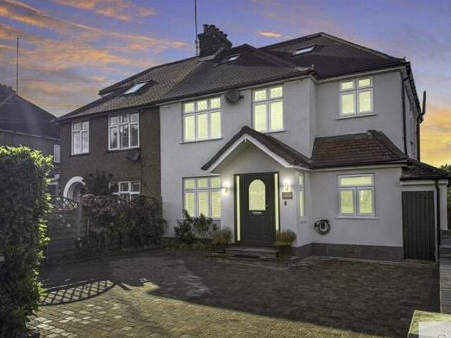 House for sale in Pouchen End, Hertfordshire