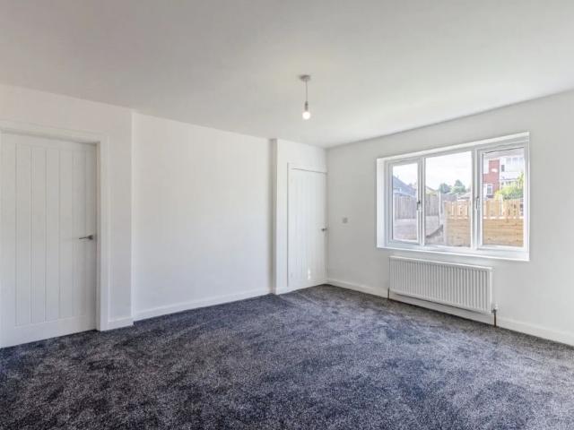 House for rent in Pogmoor, South Yorkshire