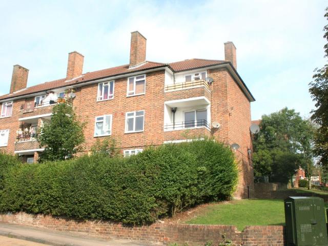 Apartment for rent in Harold Wood, Greater London