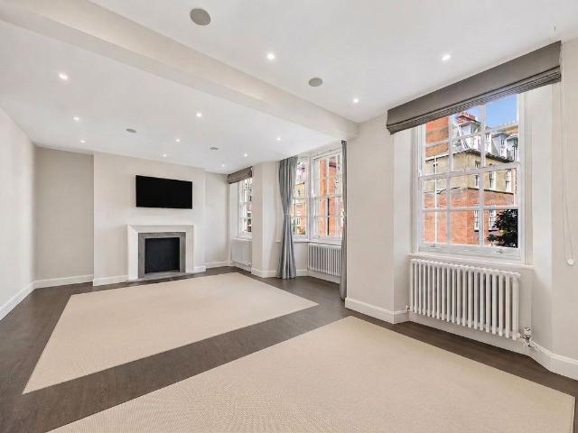 Apartment for rent in Earl's Court, Greater London