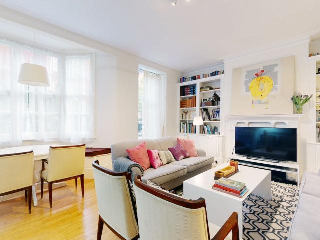 Apartment for rent in Earl's Court, Greater London