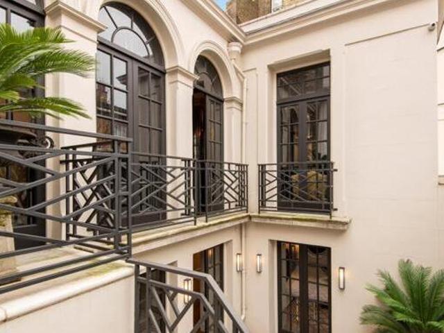 House for sale in Lyons, Greater London