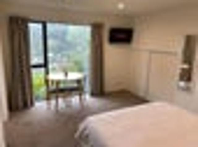 Apartment for rent in Moncks Spur, Christchurch