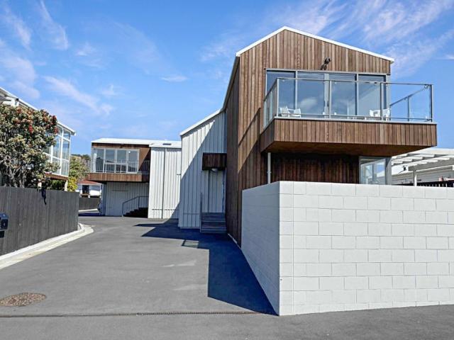 Apartment for rent in Chaslands, Canterbury