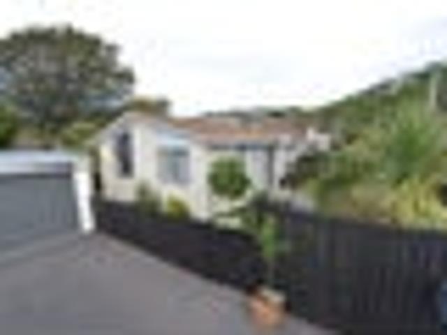 House for rent in Chaslands, Canterbury
