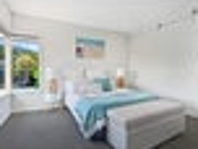 House for rent in Chaslands, Canterbury