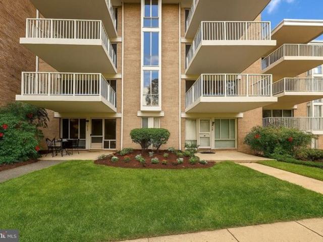 Condo for sale in Alexandria