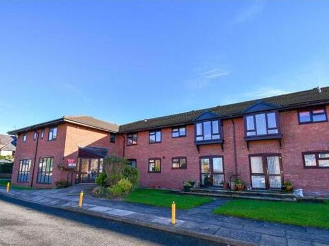 House for sale in Birkenhead