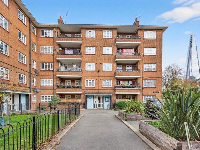 Apartment for rent in Bankside, Greater London