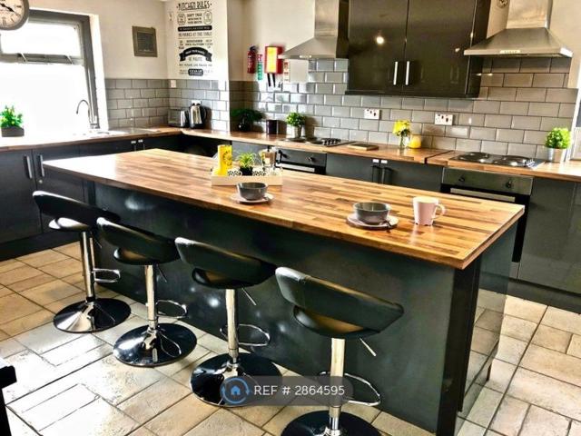 Room for rent in Sutton Coldfield, West Midlands