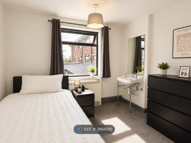 Room for rent in Sutton Coldfield, West Midlands