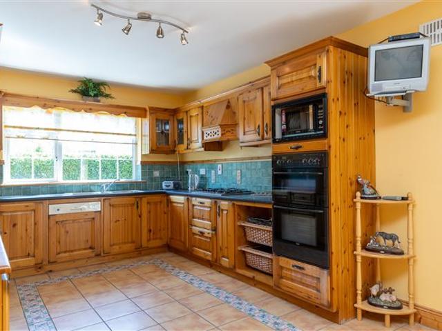 Farm for sale in Killurin
