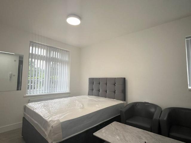 Room for rent in Slough