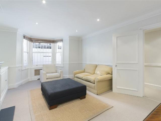 Apartment for rent in Chelsea, Greater London
