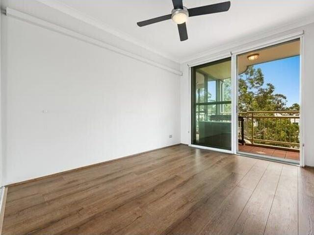 Room for rent in Redfern, Sydney