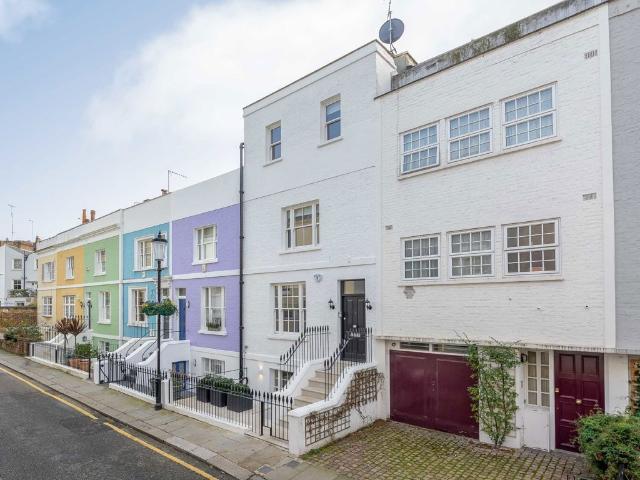 Apartment for rent in Earl's Court, Greater London