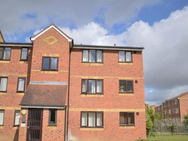 House for sale in London Borough of Hounslow, Feltham