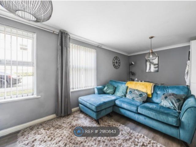 House for rent in Redhouse, Abbey Mead