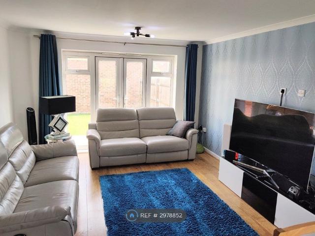 House for rent in Redhouse, Abbey Mead