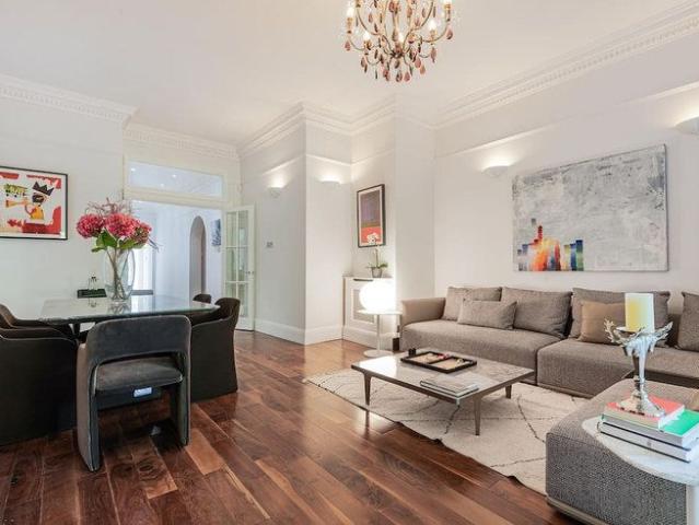 Apartment for rent in Vale of Health, Cat Hill