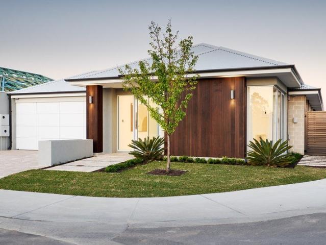 Cottage for sale in Dalyellup, Western Australia
