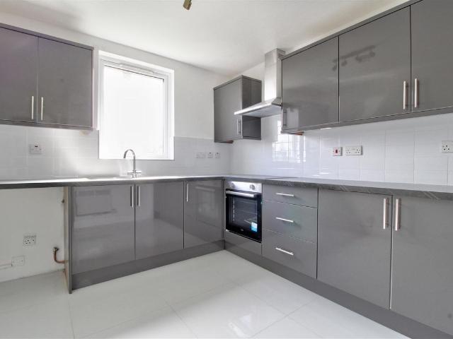 Apartment for rent in Morristown, Penarth