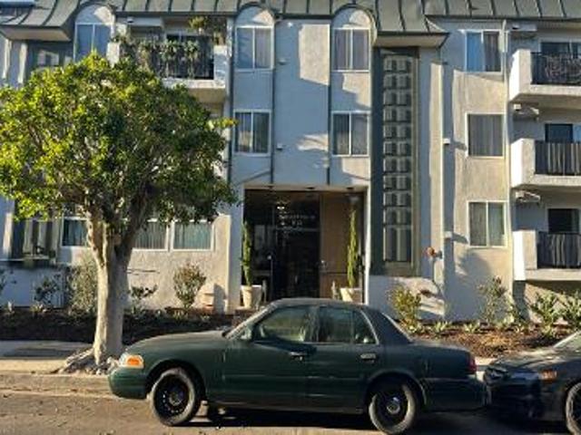 Condo for sale in Canoga Park, California