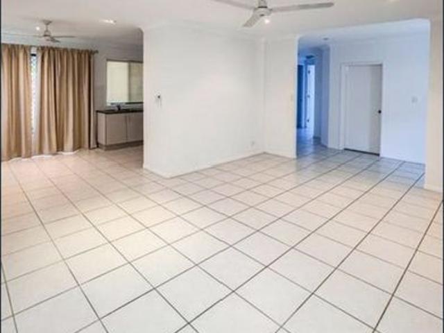 House for rent in Redlynch, Queensland