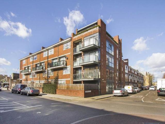 Apartment for rent in London Borough of Tower Hamlets, Greater London