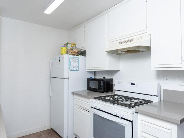 Apartment for rent in Long Beach, California