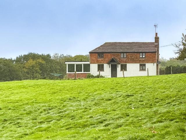 House for rent in Pear Tree Farm, Wealden