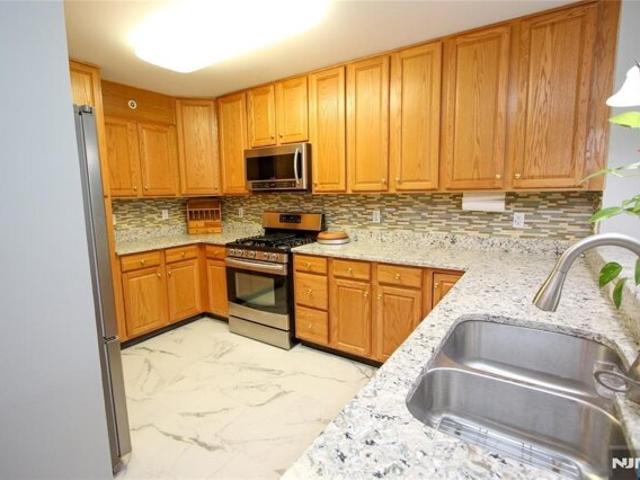 Condo for sale in Union, New Jersey