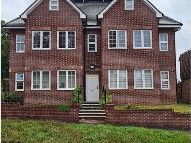 Apartment for rent in London Borough of Croydon, Sanderstead