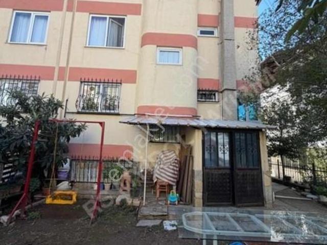 Gümüşler, Merkezefendi içerisinde satılık Villa