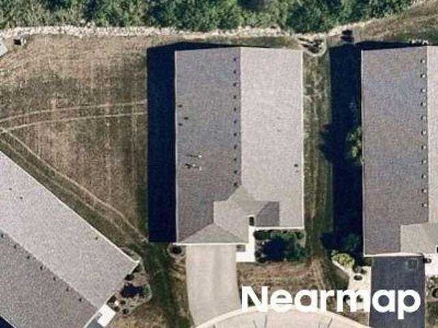 House for sale in Mchenry, Illinois