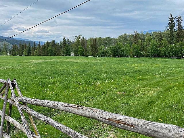 House for sale in Louis Creek, British Columbia