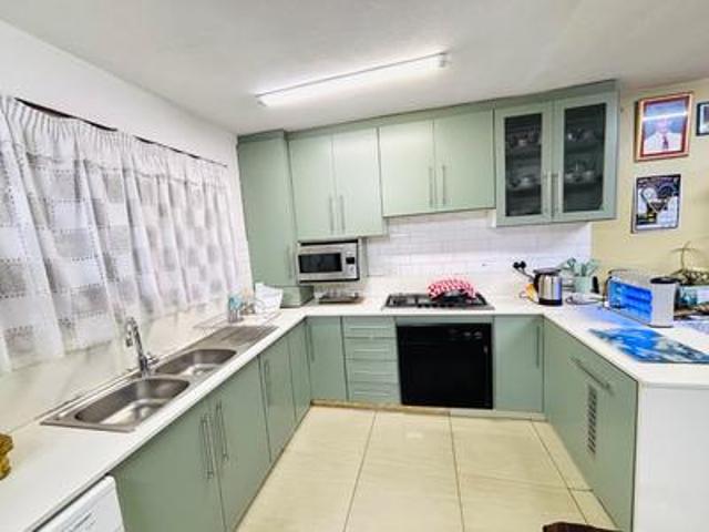 House for sale in Seaview, Kwazulu-natal